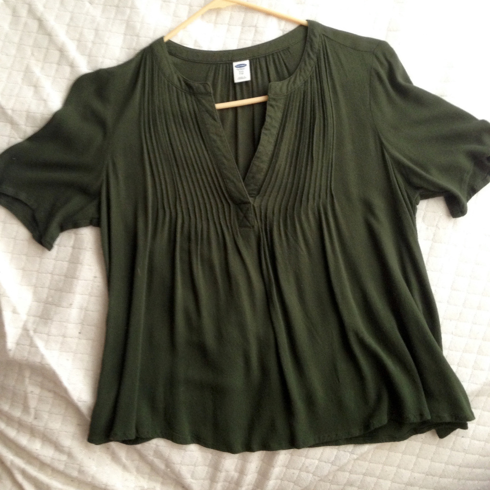Dark Green Flowy Blouse